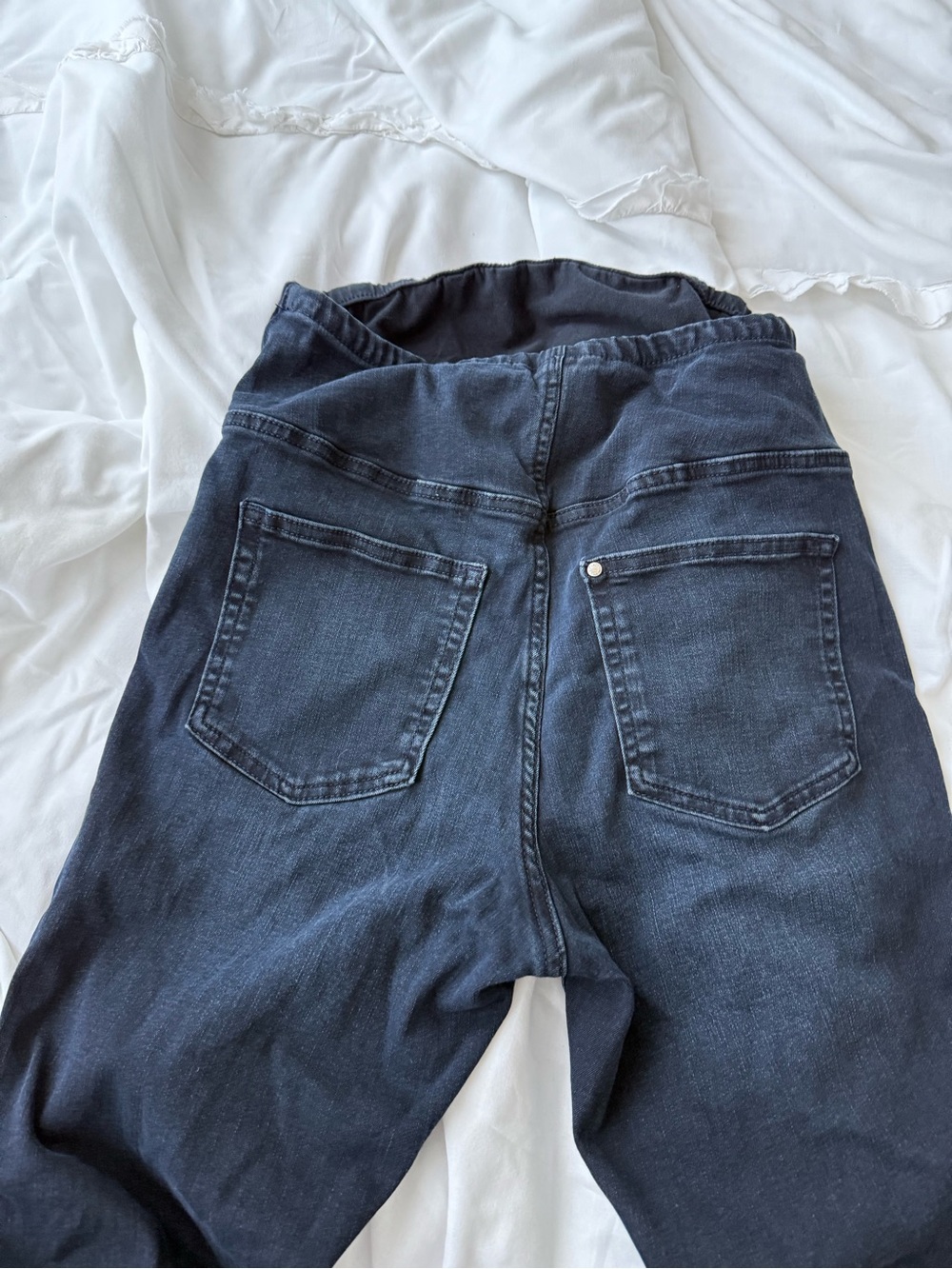 Women’s Maternity Slim Jeans - Picture 6 of 6